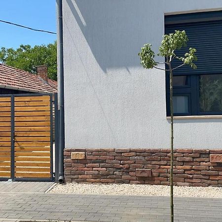Thermal Apartmanok Raday 4 - Namaste Hajdúszoboszló Exteriör bild